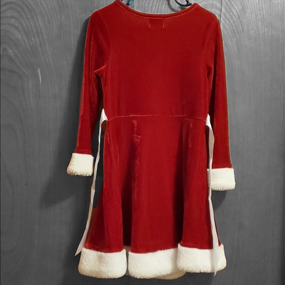 Beautiful Red Velvet Dress - Picture 4 of 4